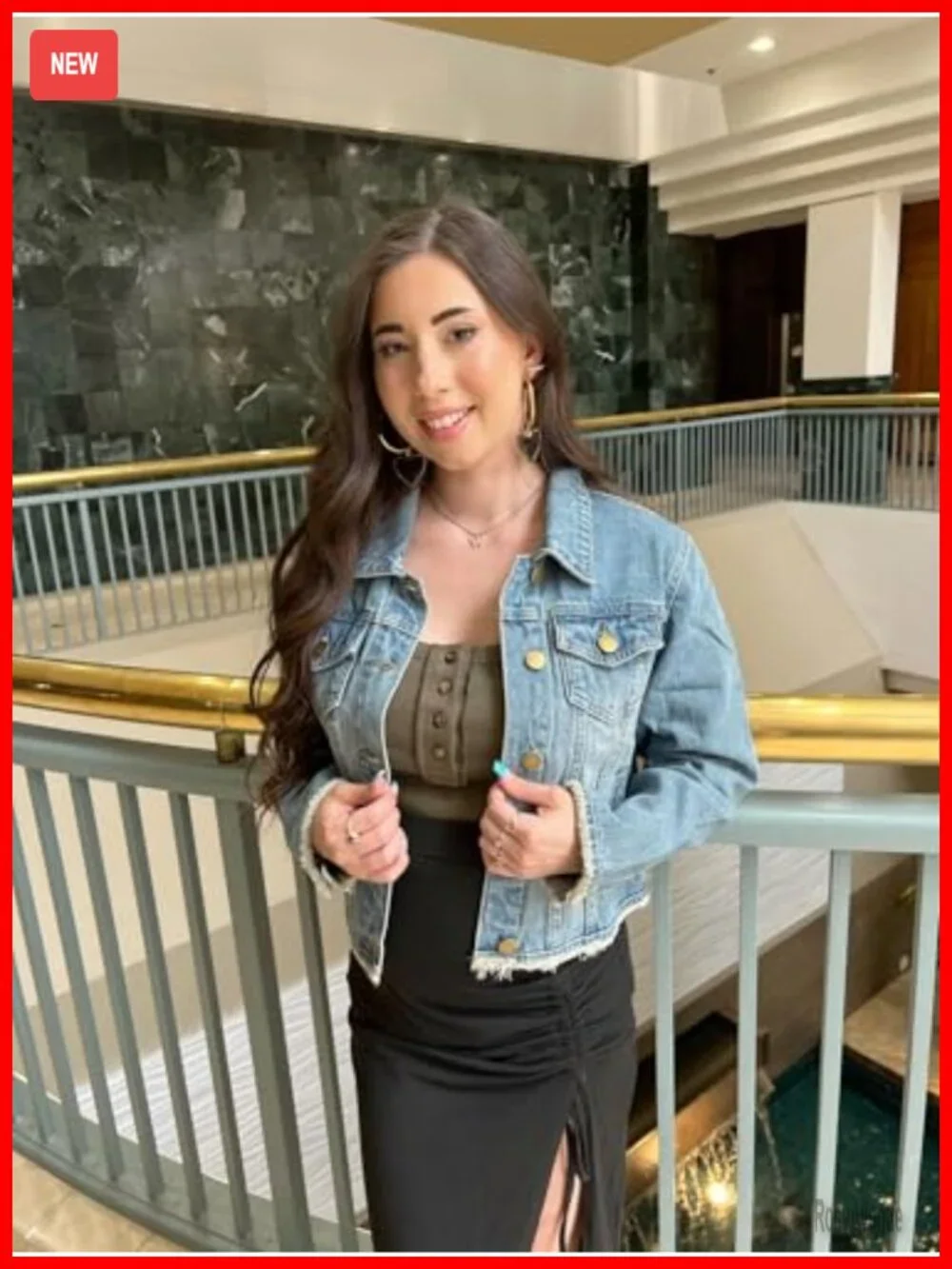 Cropped Denim Jacket with Frayed Details and Long Sleeves